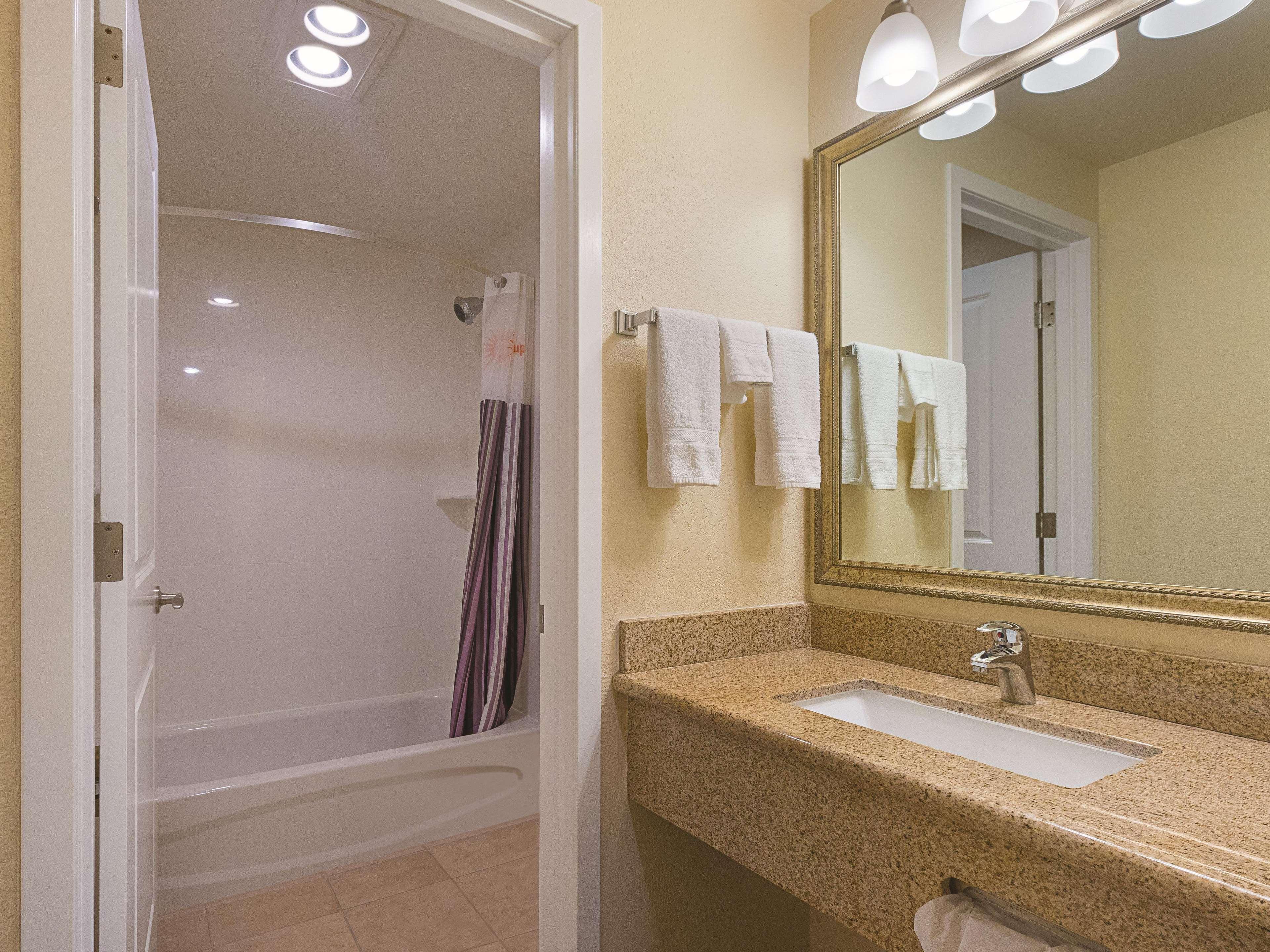 La Quinta By Wyndham Nw