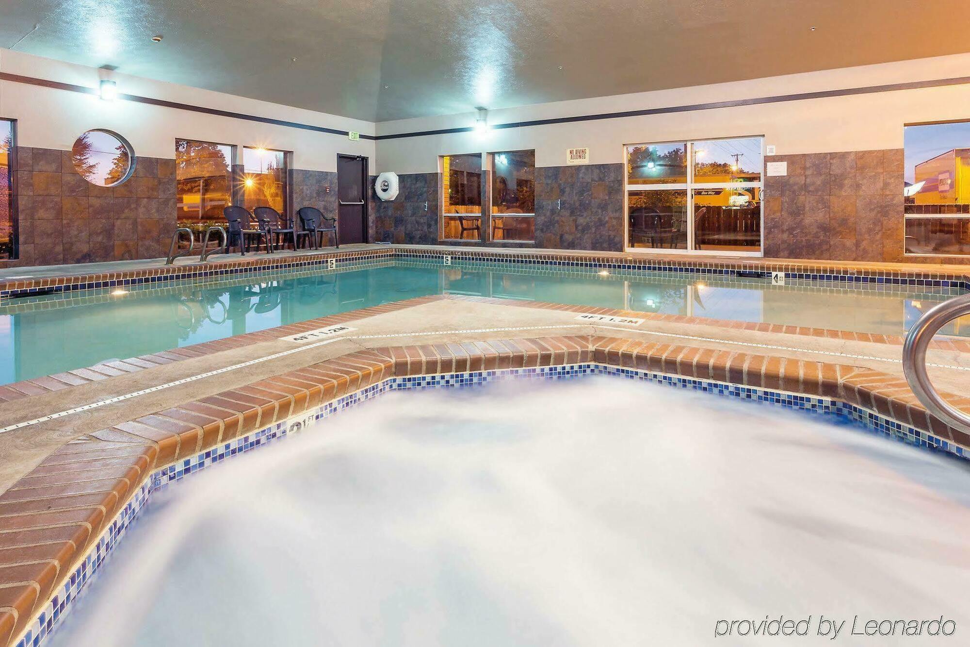 La Quinta By Wyndham Nw Hotel